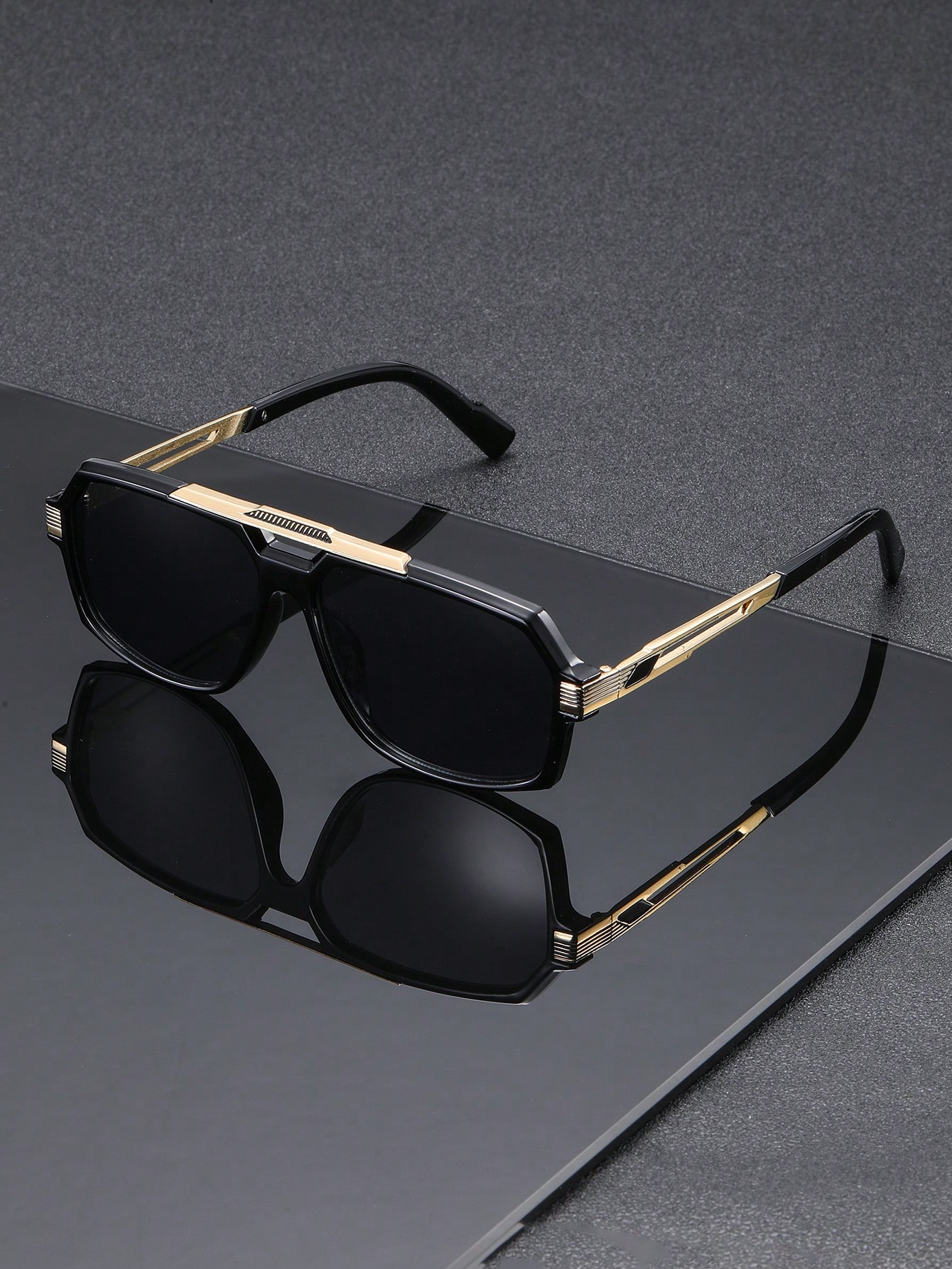 1 paire de lunettes de soleil  - Metal Photo Panel avis et prix